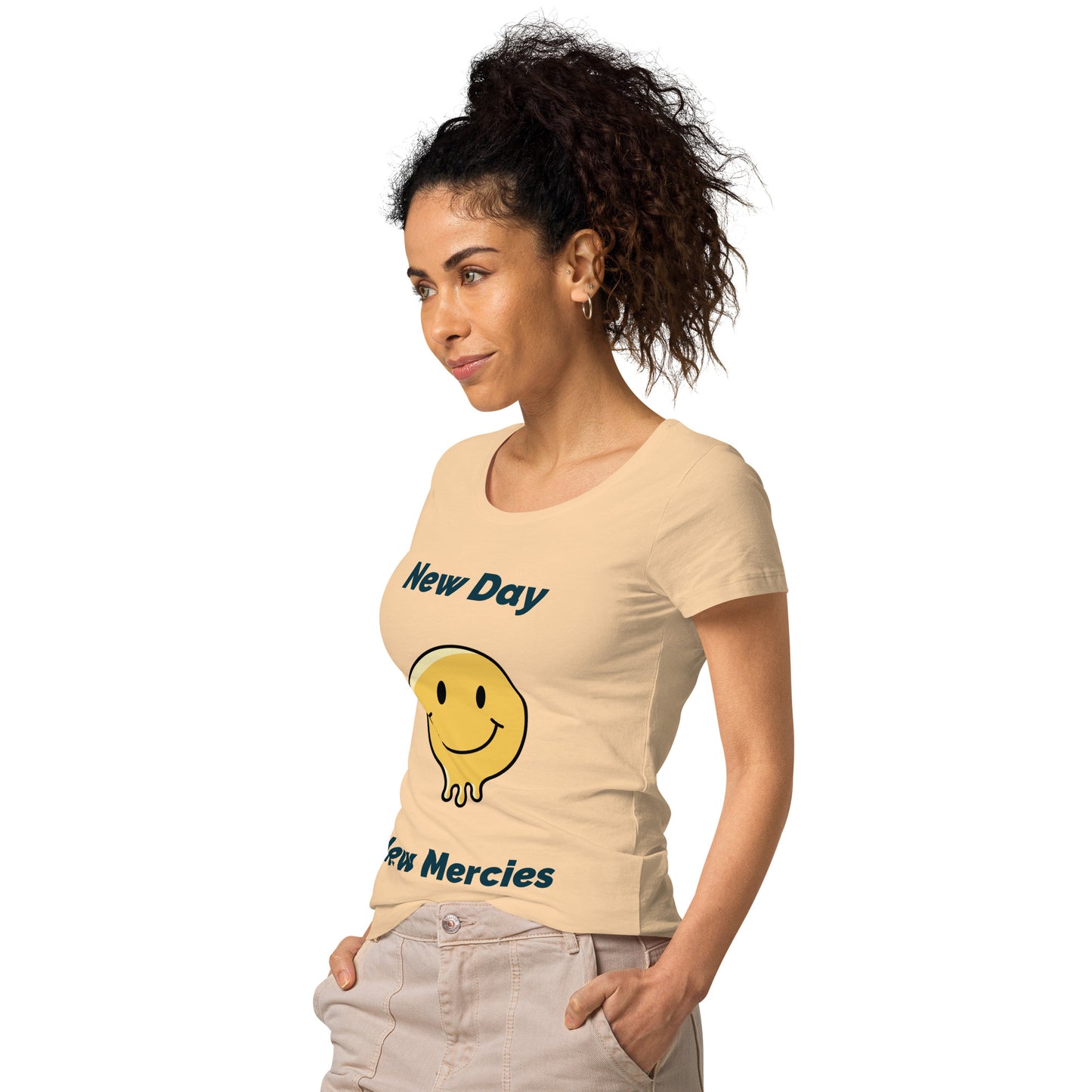 Women’s basic organic t-shirt New Day New Mercies